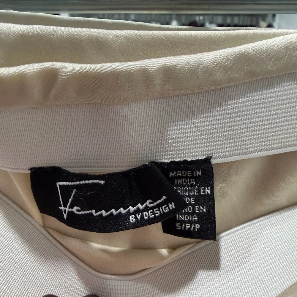 Cream Satin Skirt - Picture 2 of 2